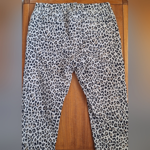 GAP Kid's Pull On Jeans Stretchy Leopard Animal Raw Hem Girl's Size 14 - Picture 10 of 13